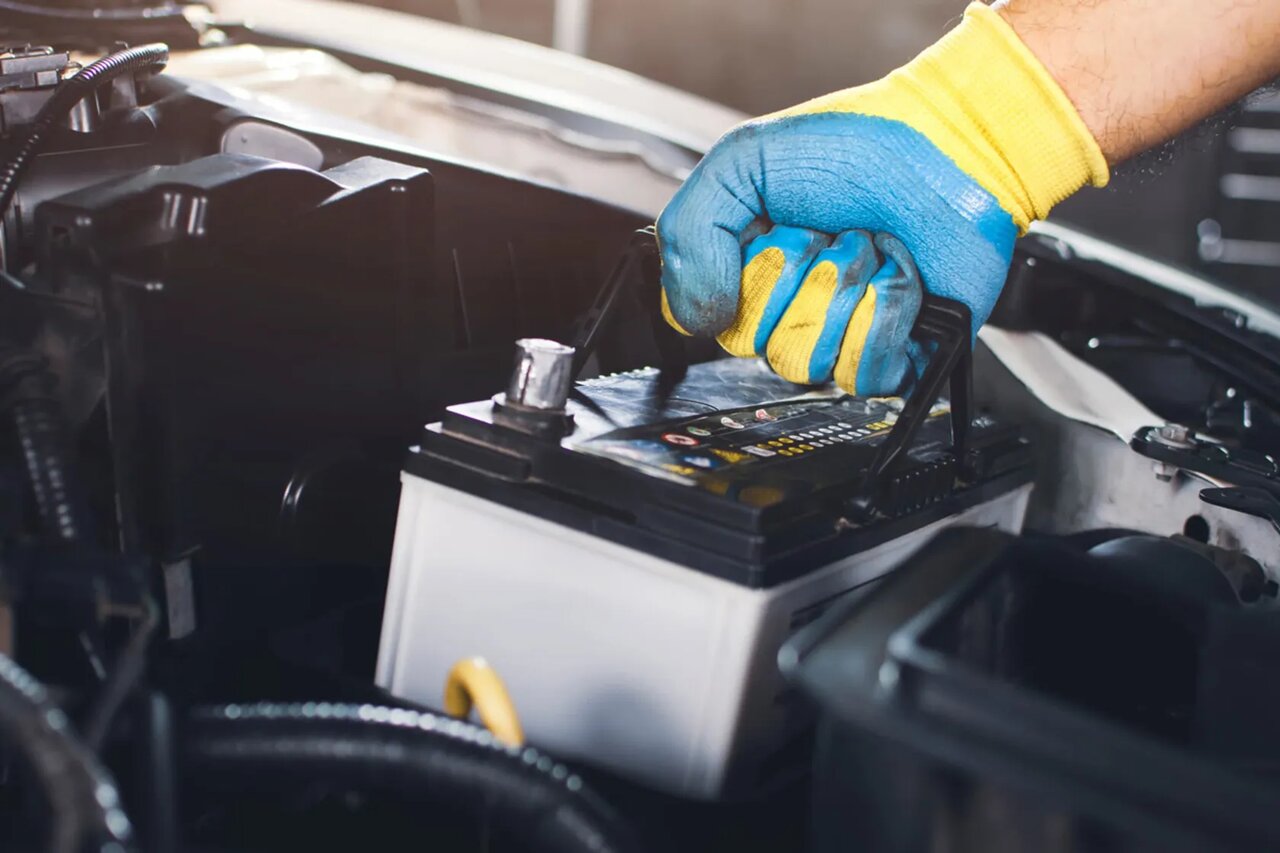 علت خوابیدن باتری ماشین چیست؟ / بهترین راه‌های پیشگیری کدام است؟