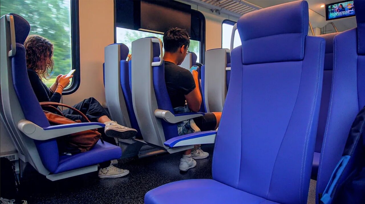 چرا قطارها کمربند ایمنی ندارند؟