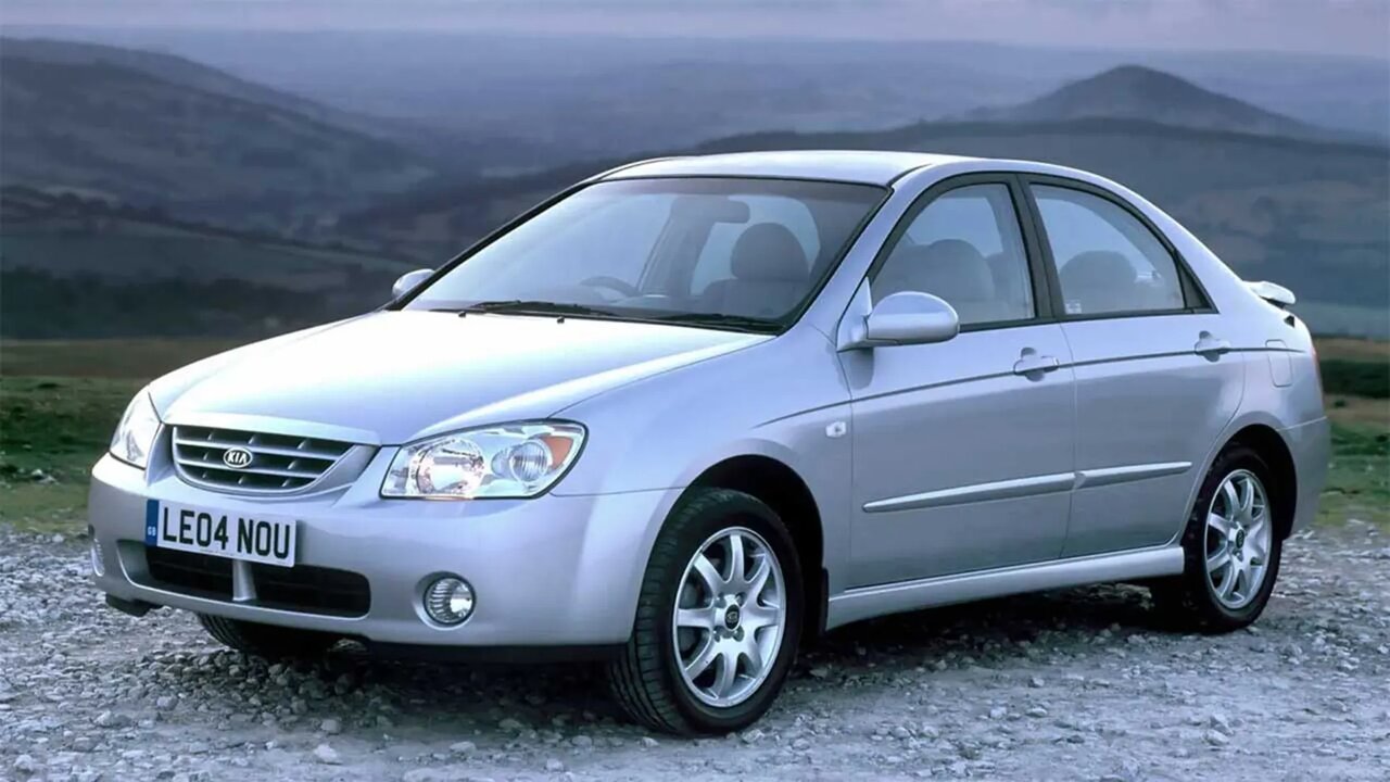 با یک میلیارد تومان چه خودروهای خارجی کارکرده‌ای می‌توان خرید؟