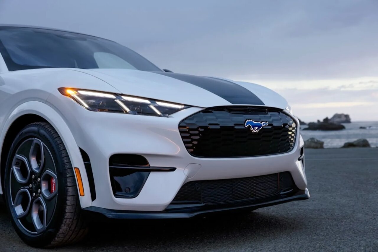 ادای احترام فورد به گذشته با چهره‌ای از آینده