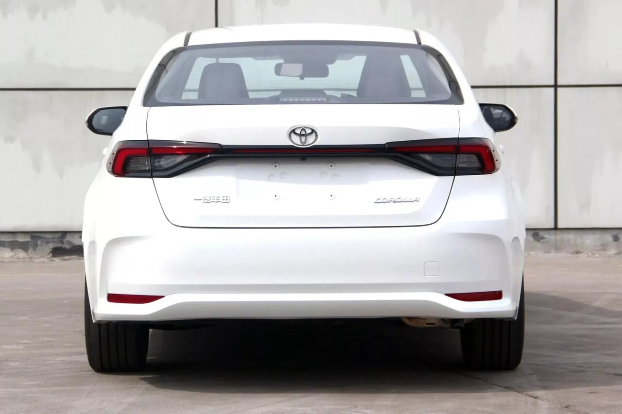 تویوتا کرولا نیوفیس در بازار ایران / عکس