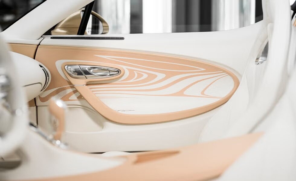 مروارید نایاب معرفی شد / اثر هنری ۱۶ سیلندر