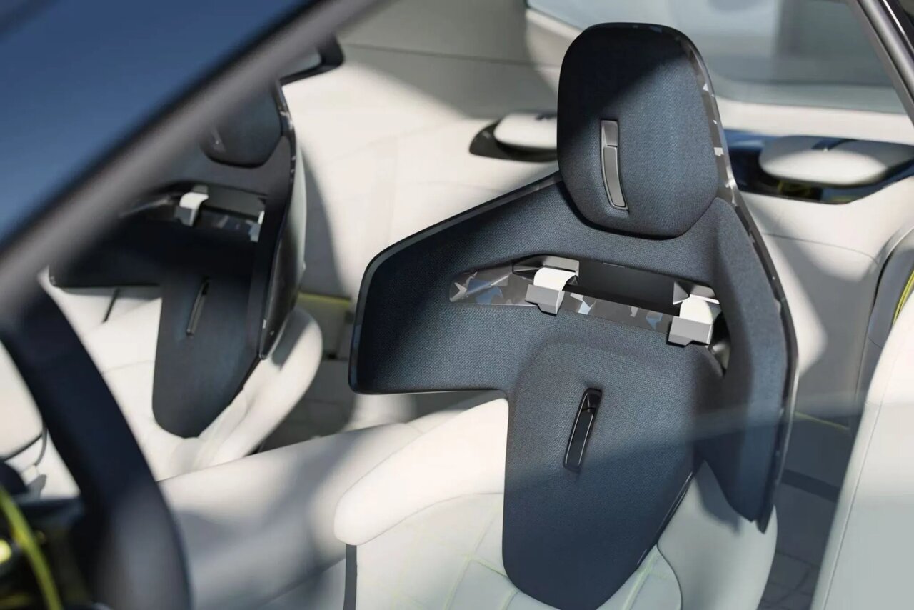 خودروی چینی که تغییر شکل می‌دهد /عکس