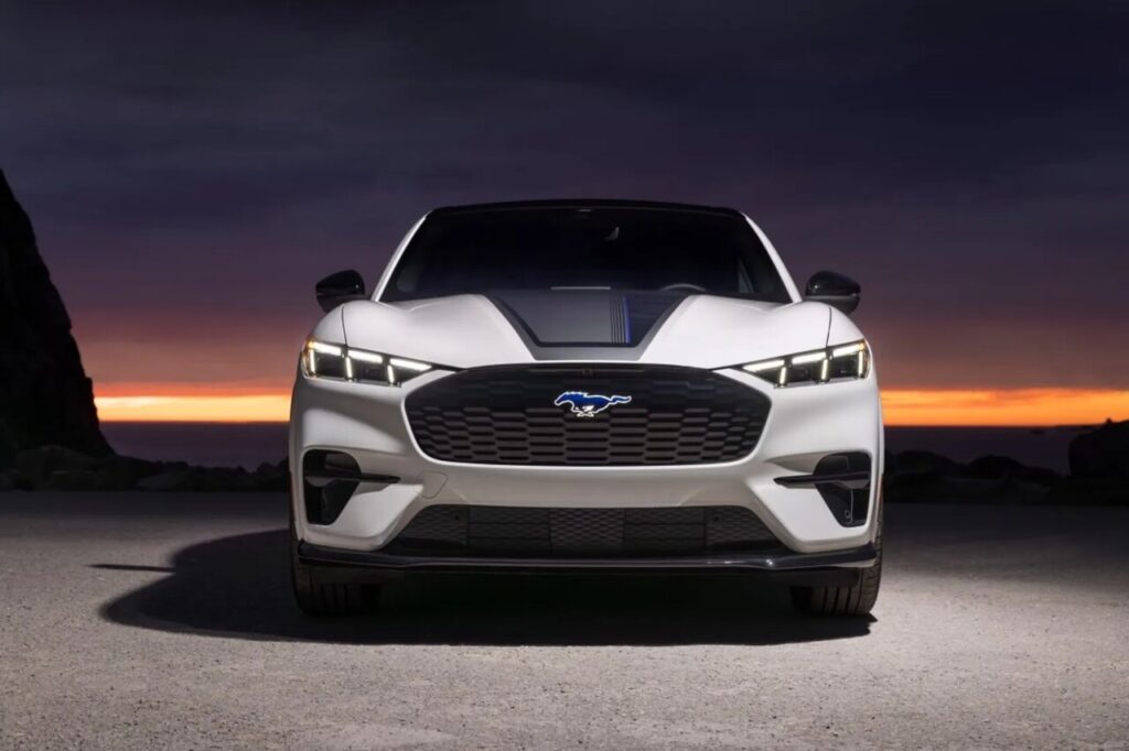 ادای احترام فورد به گذشته با چهره‌ای از آینده