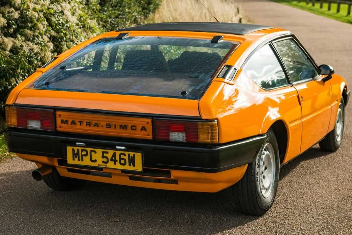 خودروی فرانسوی با چراغ‌های پیکان!