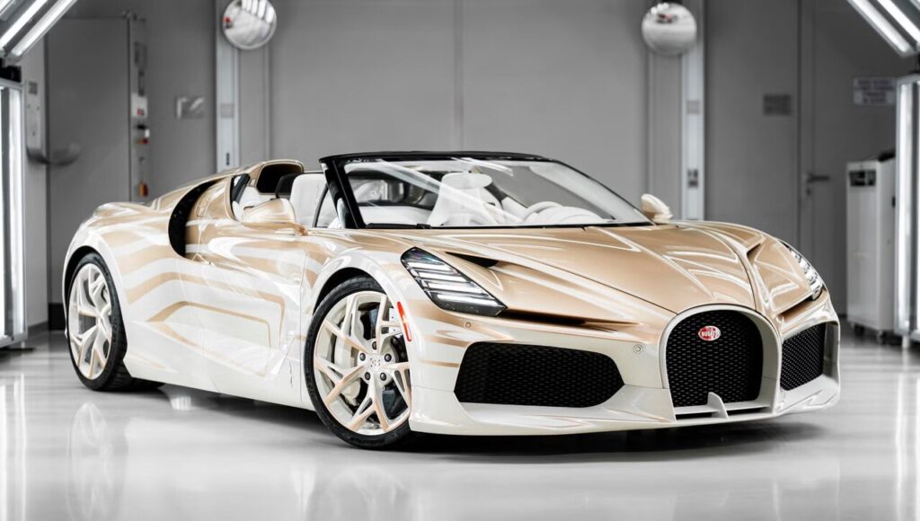 مروارید نایاب معرفی شد / اثر هنری ۱۶ سیلندر